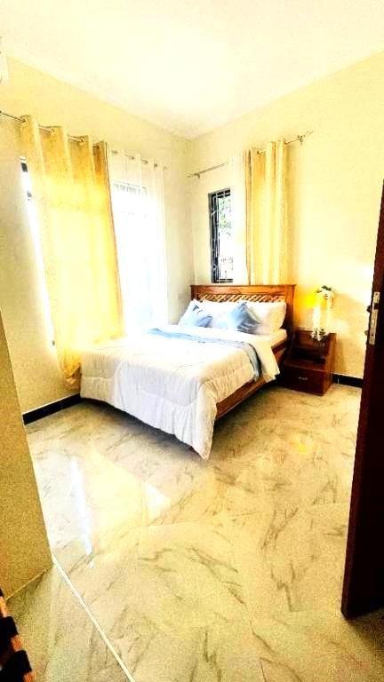 Bed and Breakfast Safi House Boma la Ngombe Exterior foto